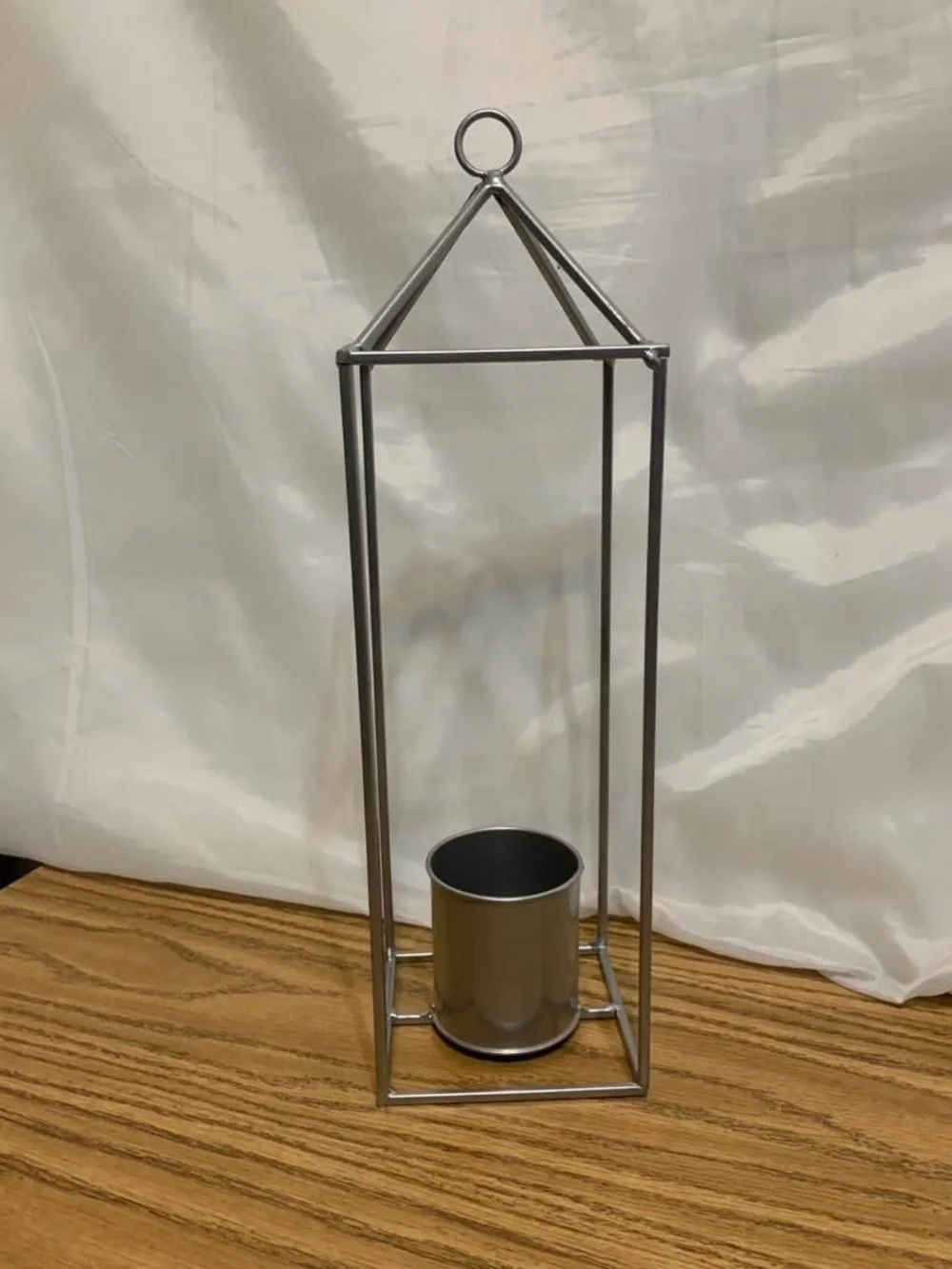 Silver Metal Open-Frame Lantern Candle Holder – Modern Geometric Tabletop Decor